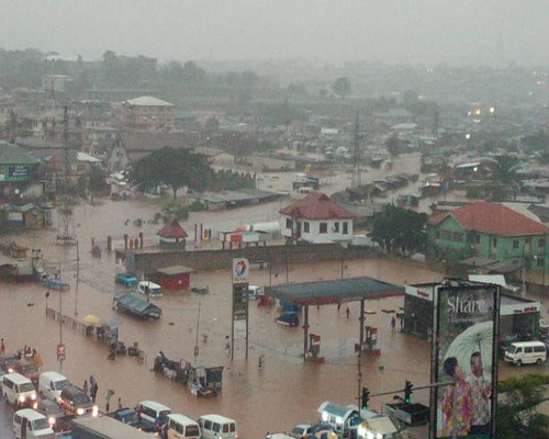Accra Floods Again: Heavy Downpour Causes Chaos and Gridlock on City Roads