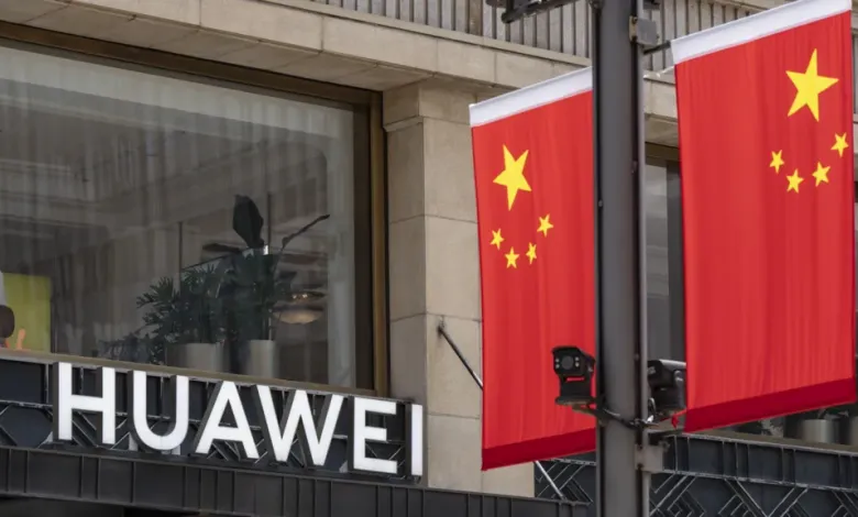 US Revokes Licenses for Sales of Chips to China’s Huawei 