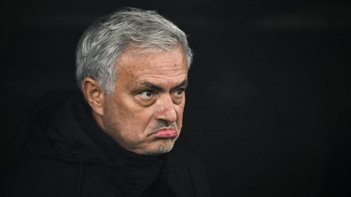 Jose Mourinho Signs with Fenerbahce as New Manager