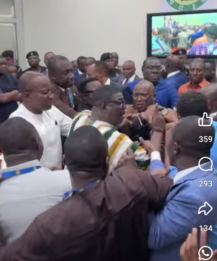 Breaking News: Members of Vetting Committee Destroys Microphones and Tables