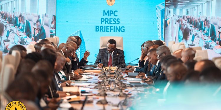 Banks Woo Borrowers as Bank of Ghana’s Policy Eases Lending Conditions