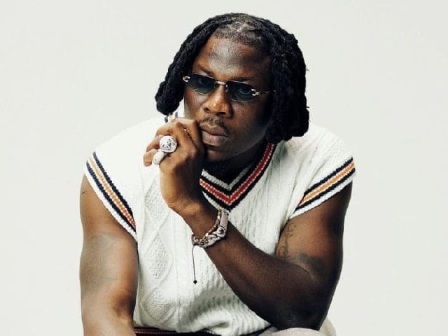 Stranger Hands Stonebwoy a Brand-New Land Cruiser V8 Within 72 Hours of Their First Meeting