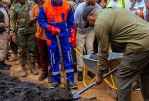 President Mahama Leads Tse Addo in National Clean-up Drive to Combat Flooding