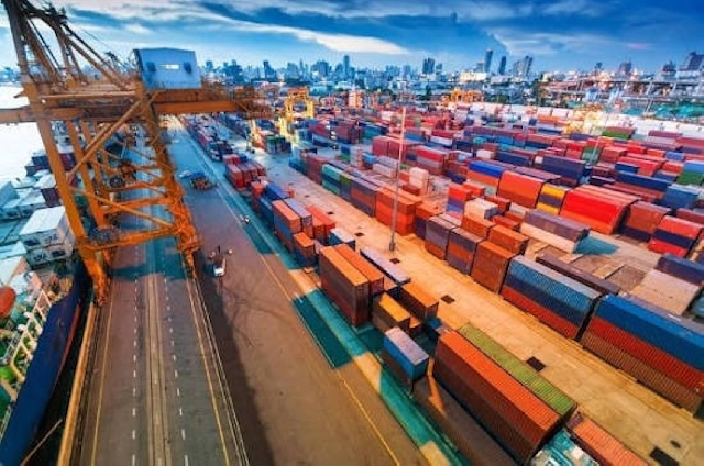 Port Congestion, New Fees, and a Surge in Containers: The Story of Ghana’s Shipping Challenge