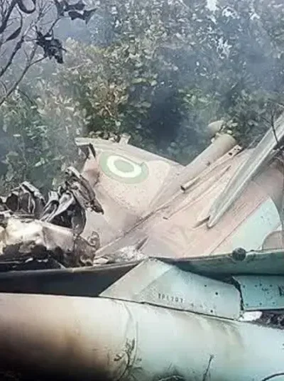 Tragedy in Nigeria: 32 Killed as Military Plane Crashes into Swamp